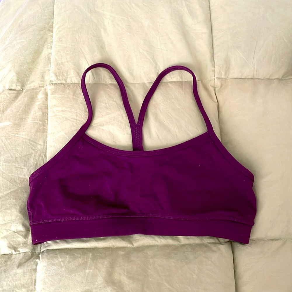 Lululemon sports bra; Size 6